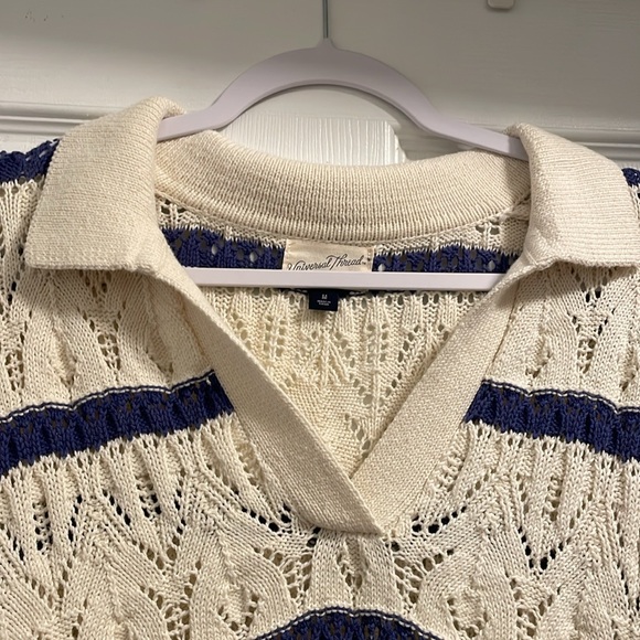 Universal Thread Sweater - Picture 3 of 6